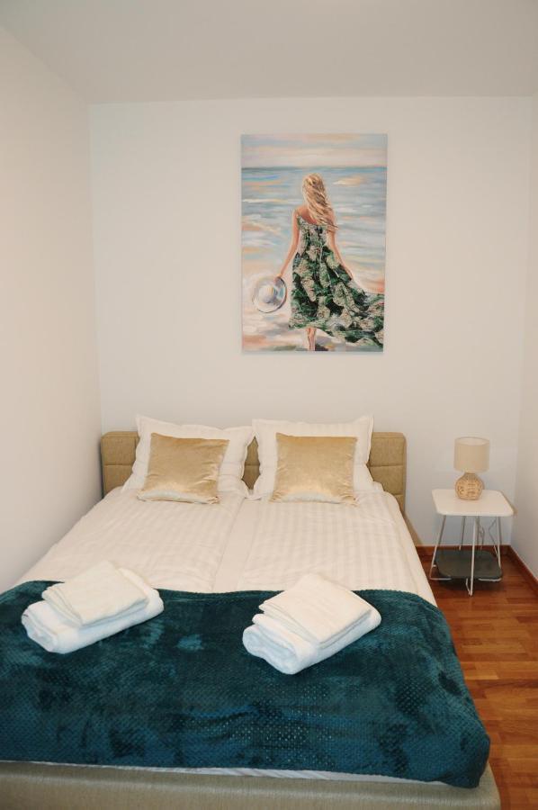 Artus Apartment กดัญสก์ ภายนอก รูปภาพ